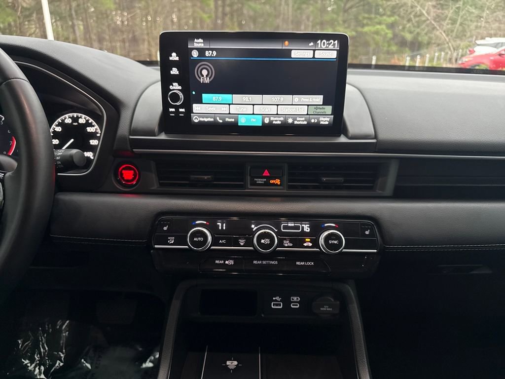 Certified 2025 Honda Pilot Touring image 27