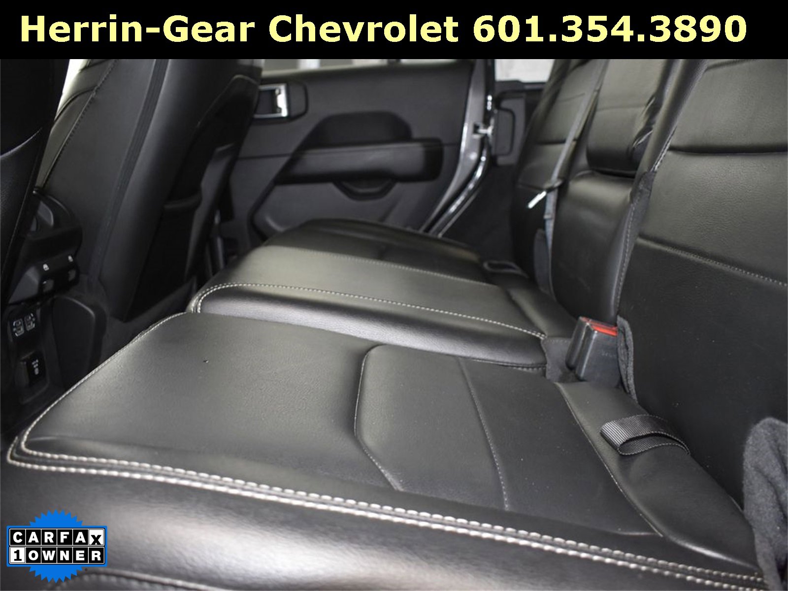 Used 2021 Jeep Wrangler Unlimited Sahara w/ Cold Weather Group image 16