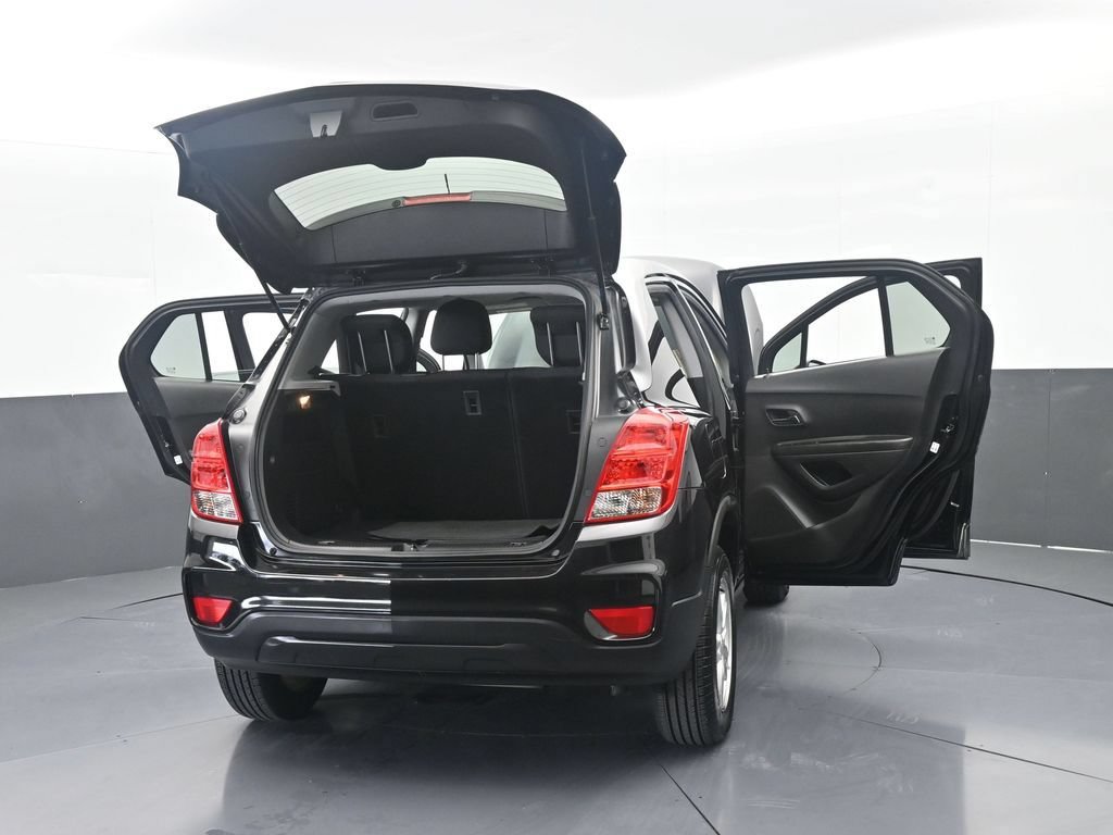 Used 2022 Chevrolet Trax LS AWD/4WD image 67