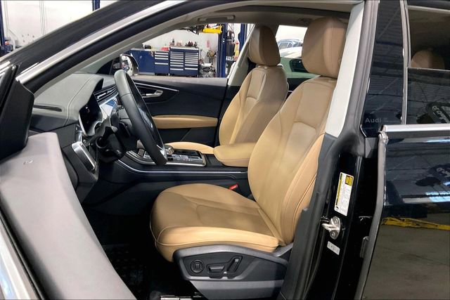 Used 2025 Audi Q8 Premium Plus w/ Premium Plus Package image 25