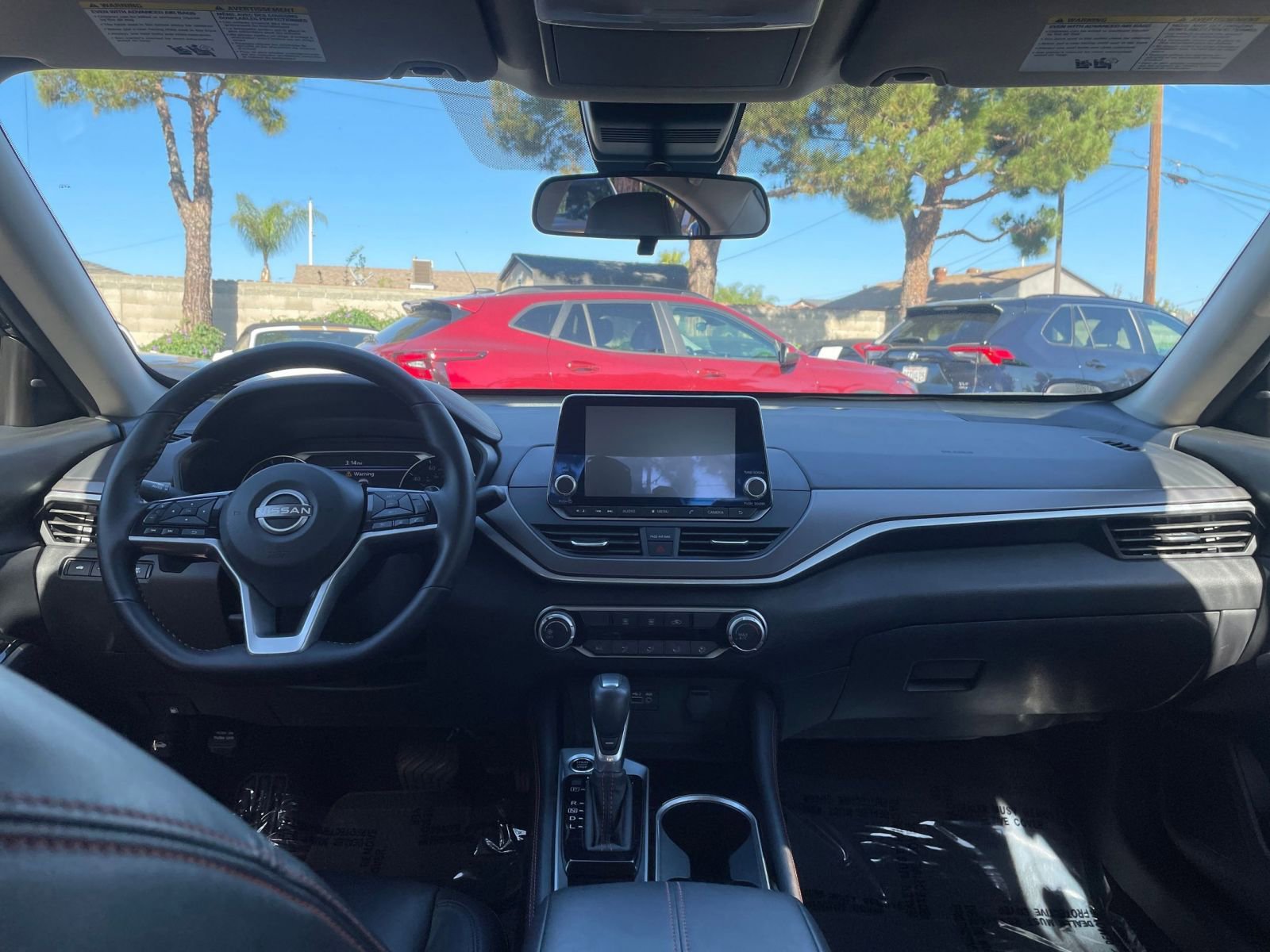 Used 2025 Nissan Altima 2.5 SR image 30