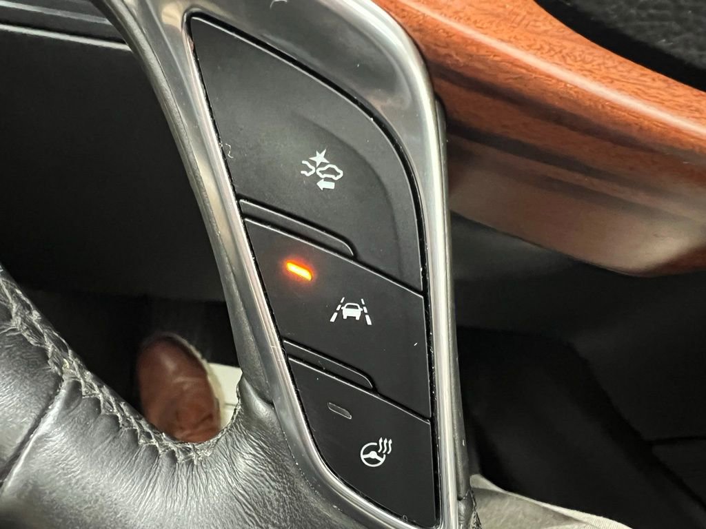 Used 2017 Cadillac XT5 Platinum w/ Driver Assist Package image 52