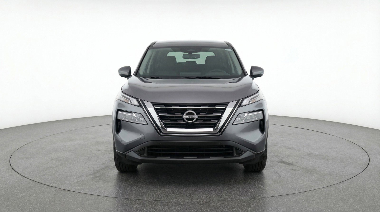 Used 2025 Nissan Rogue SV image 2
