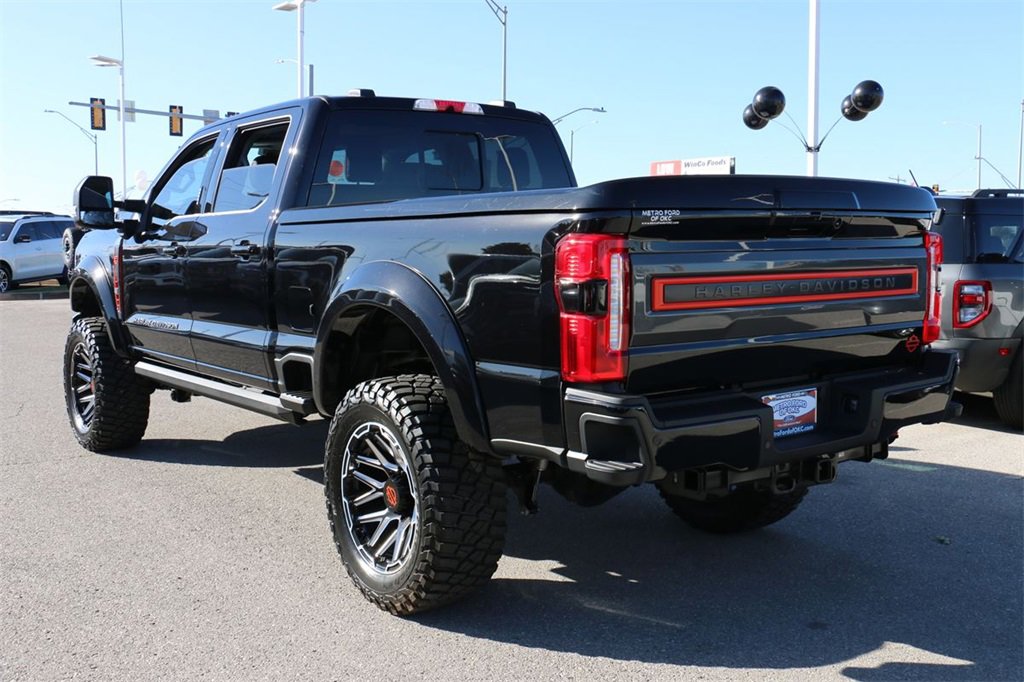 New 2026 Ford F250 Lariat w/ Black Appearance Package image 7