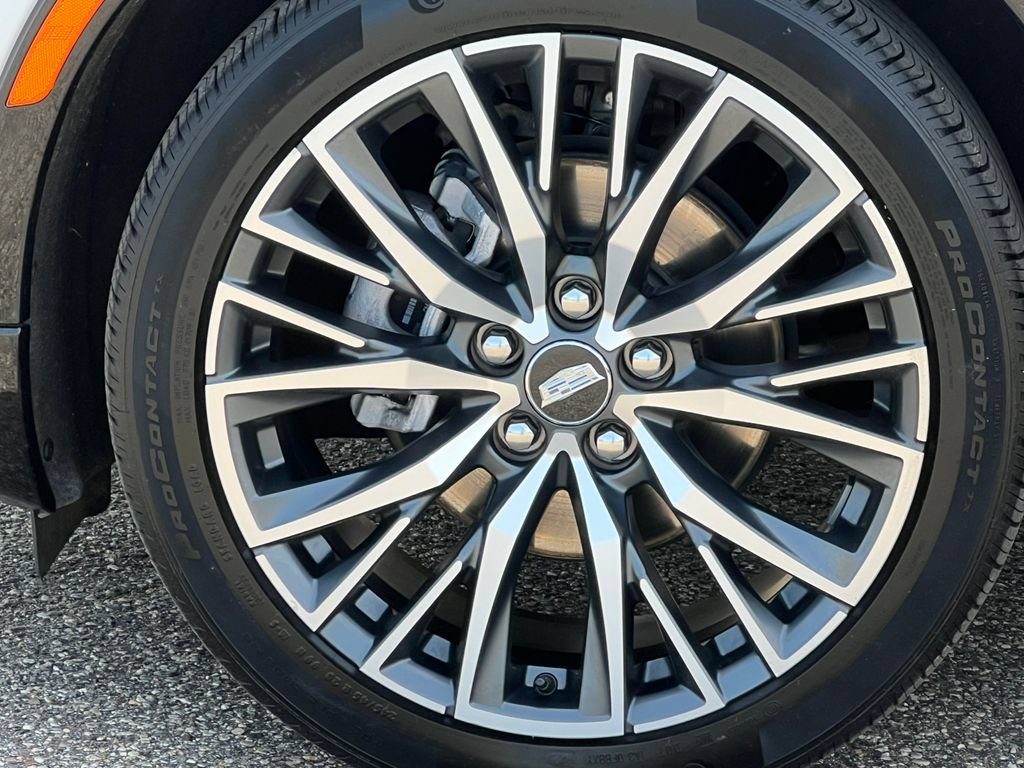 Certified 2024 Cadillac XT4 Sport AWD/4WD image 7