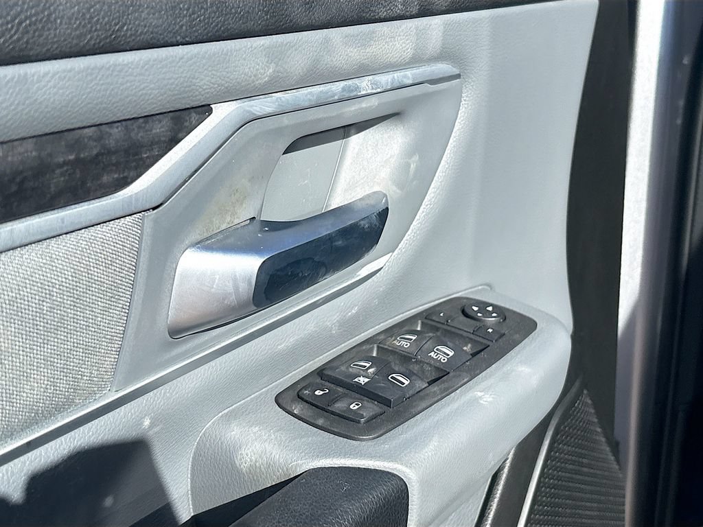 Used 2022 RAM 1500 Big Horn AWD/4WD image 17