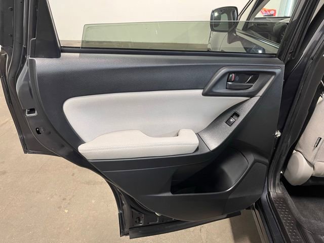 Used 2015 Subaru Forester 2.5i Premium image 19