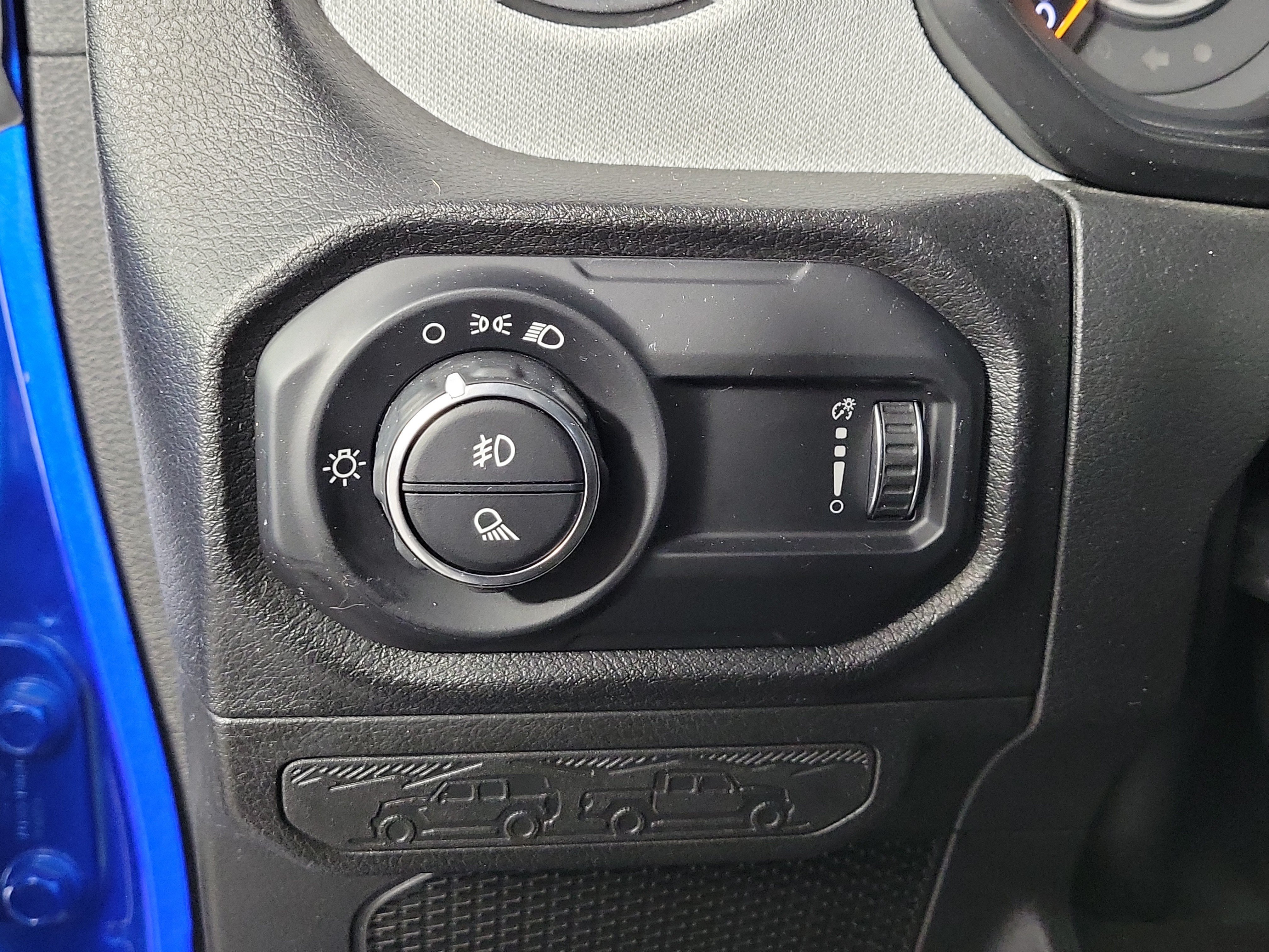 Used 2024 Jeep Gladiator Overland AWD/4WD image 13