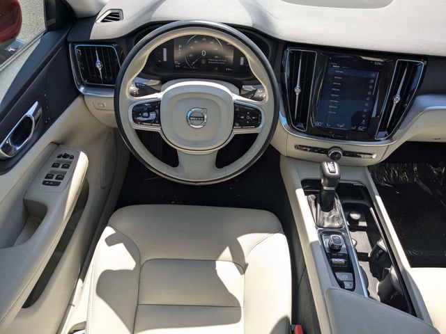 Used 2019 Volvo S60 T6 Momentum AWD/4WD image 15