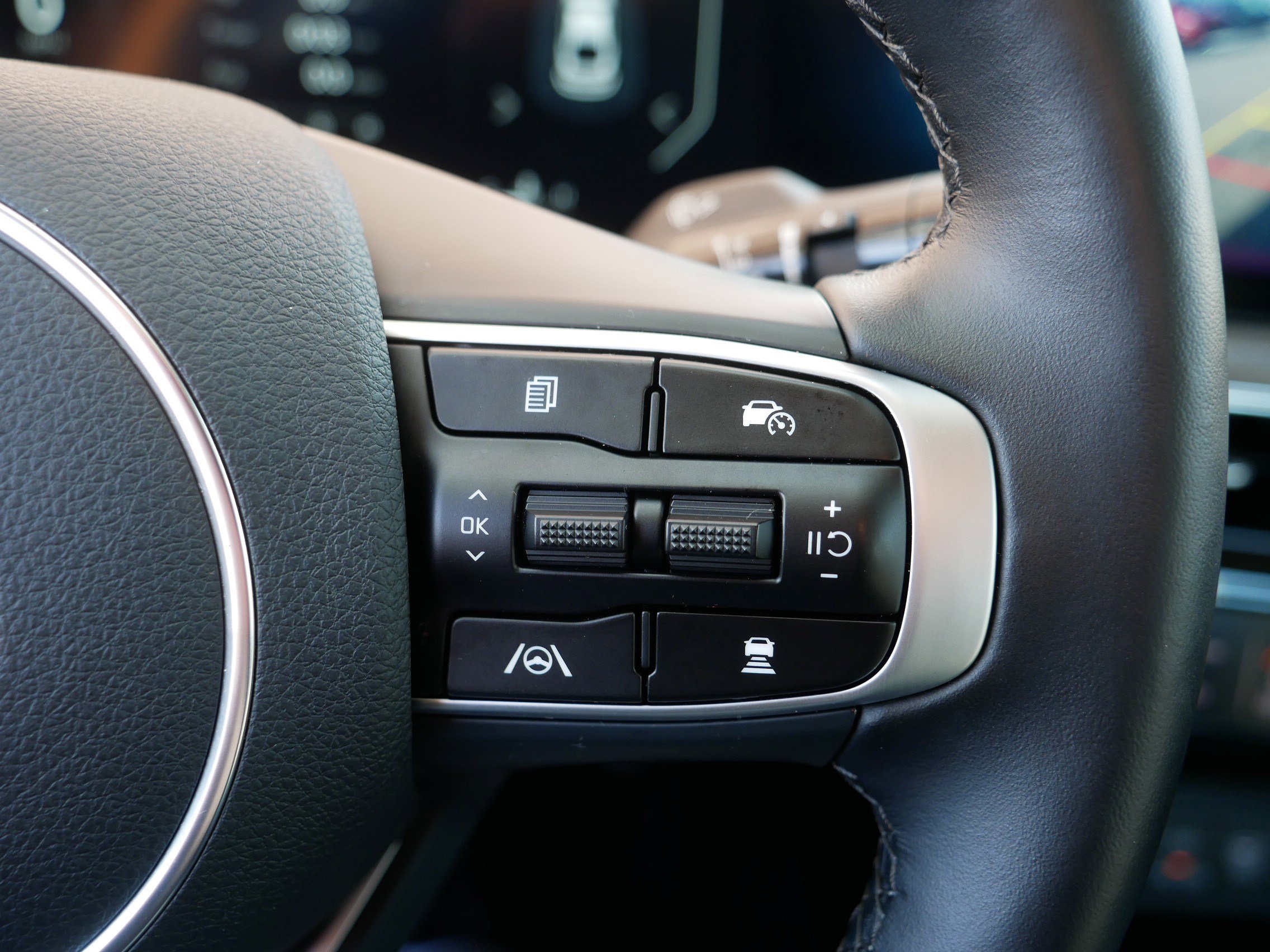 Used 2025 Kia K5 EX image 29