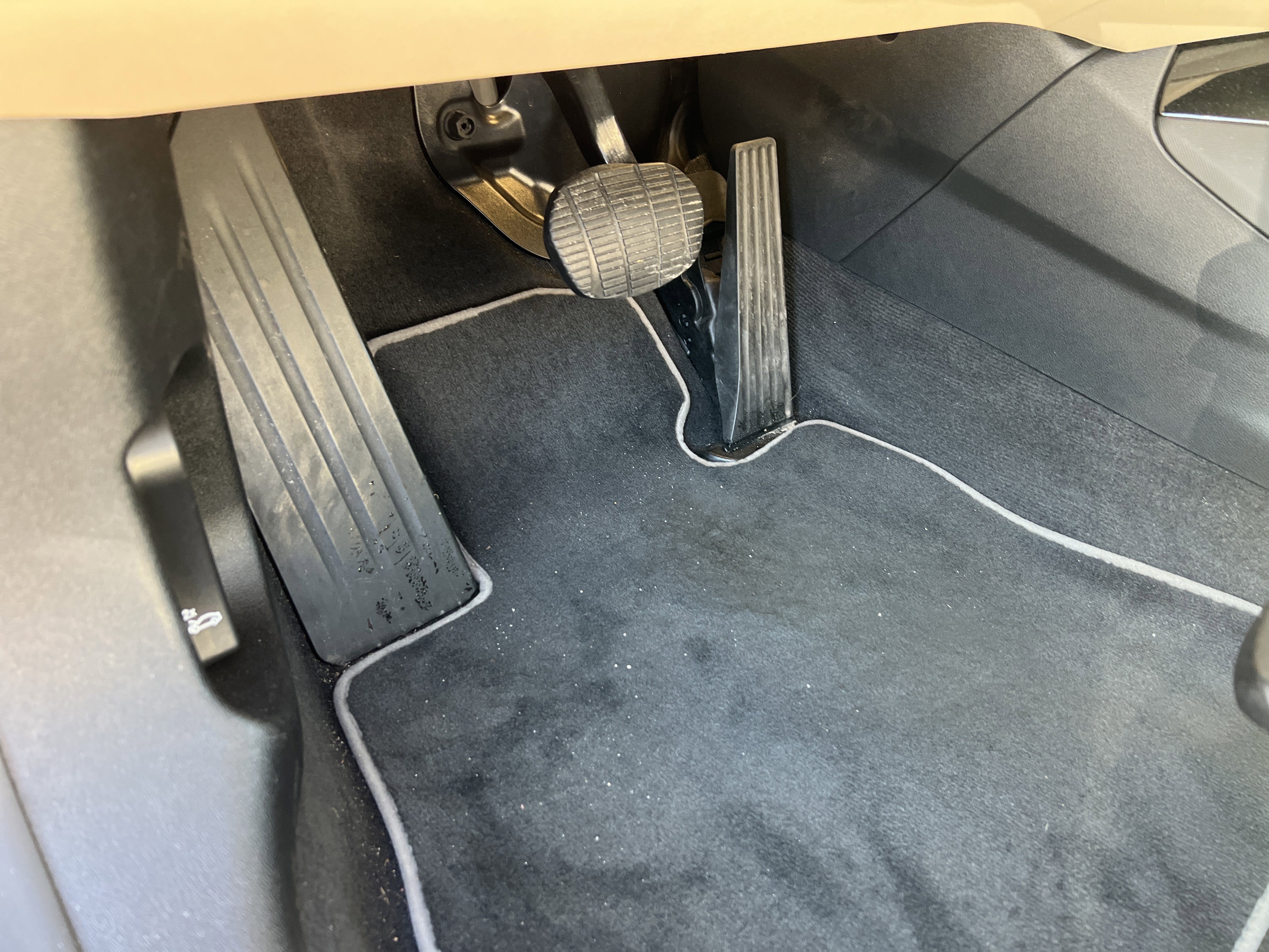 Used 2021 BMW 228i Gran Coupe w/ Lights Package image 17