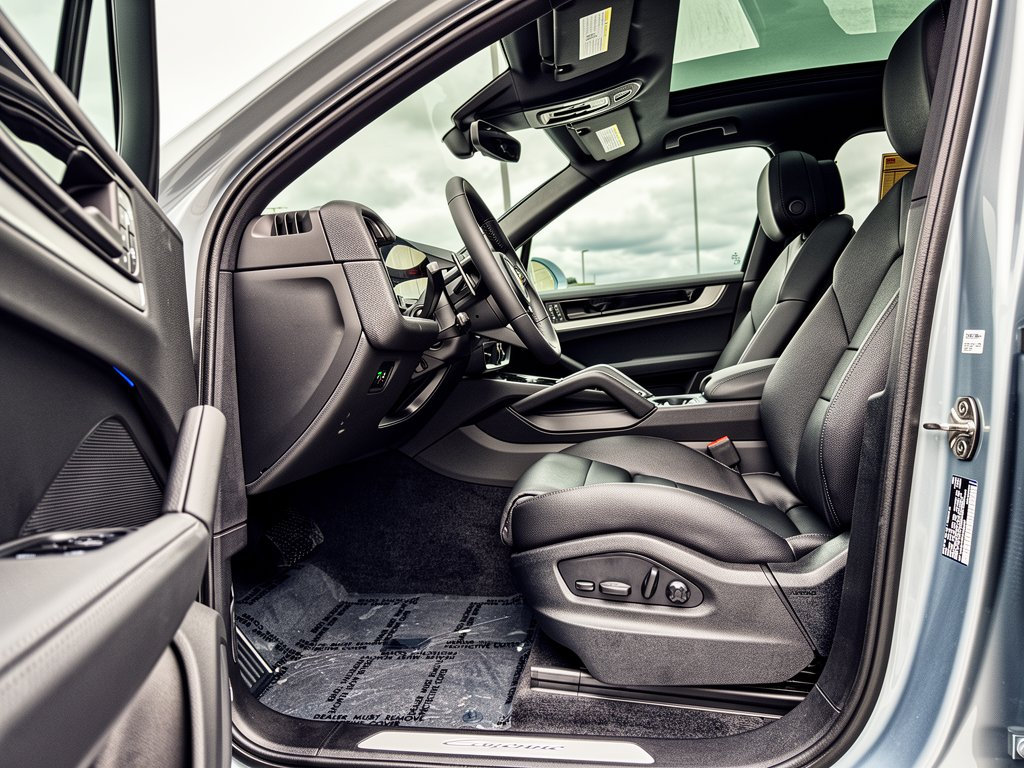 New 2026 Porsche Cayenne AWD/4WD image 5