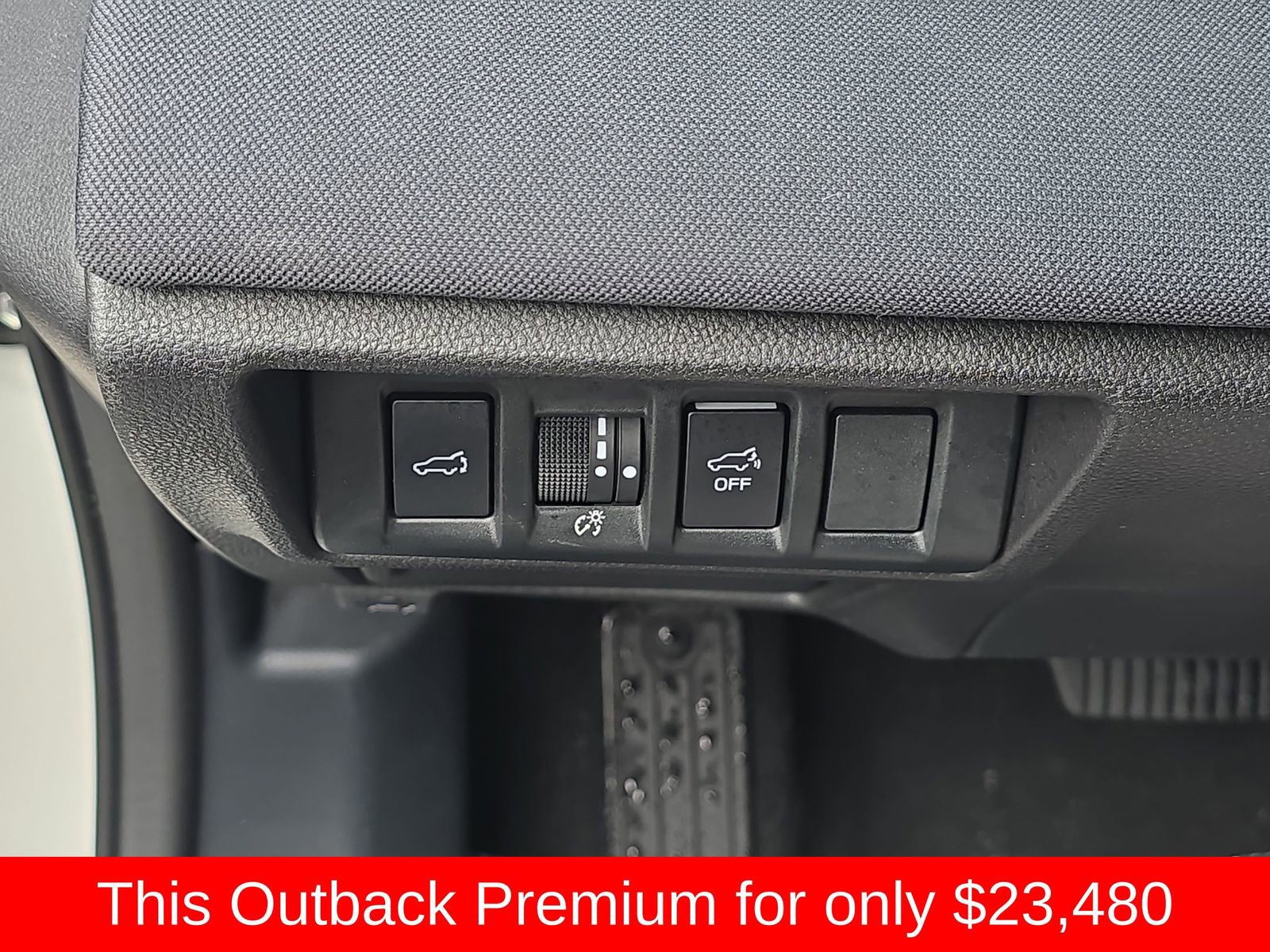 Used 2023 Subaru Outback Premium image 33
