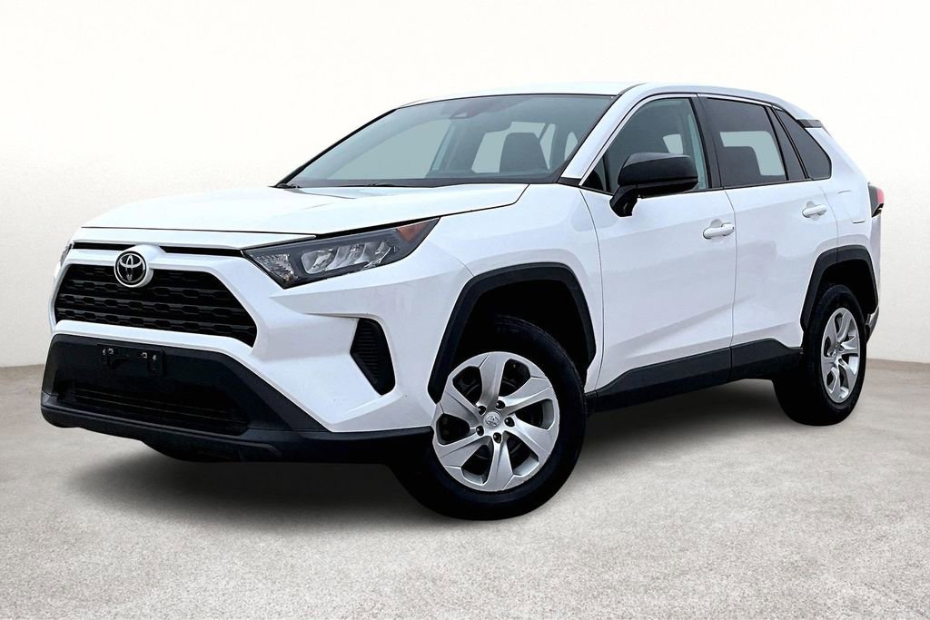 Used 2022 Toyota RAV4 LE image 14