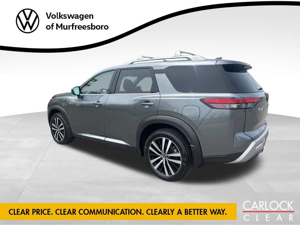 Used 2024 Nissan Pathfinder Platinum w/ Cargo Package AWD/4WD image 5