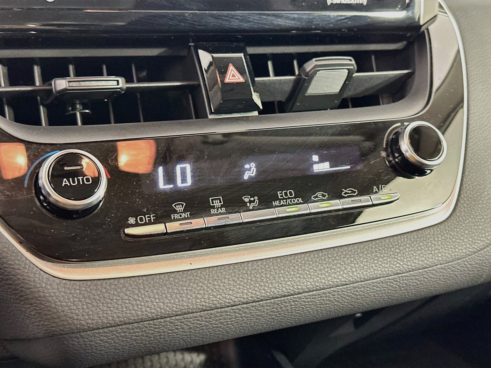 Used 2022 Toyota Corolla LE FWD image 23