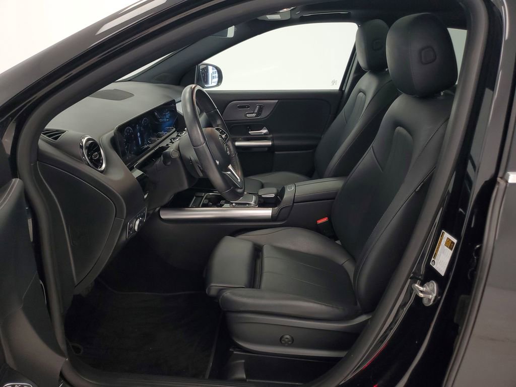 Used 2022 Mercedes-Benz GLA 250 4MATIC image 11