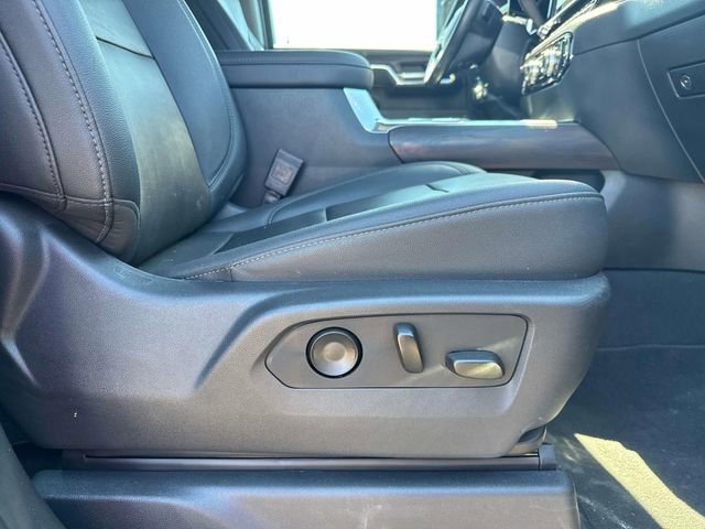 Used 2024 GMC Sierra 3500 SLT w/ SLT Premium Package image 14
