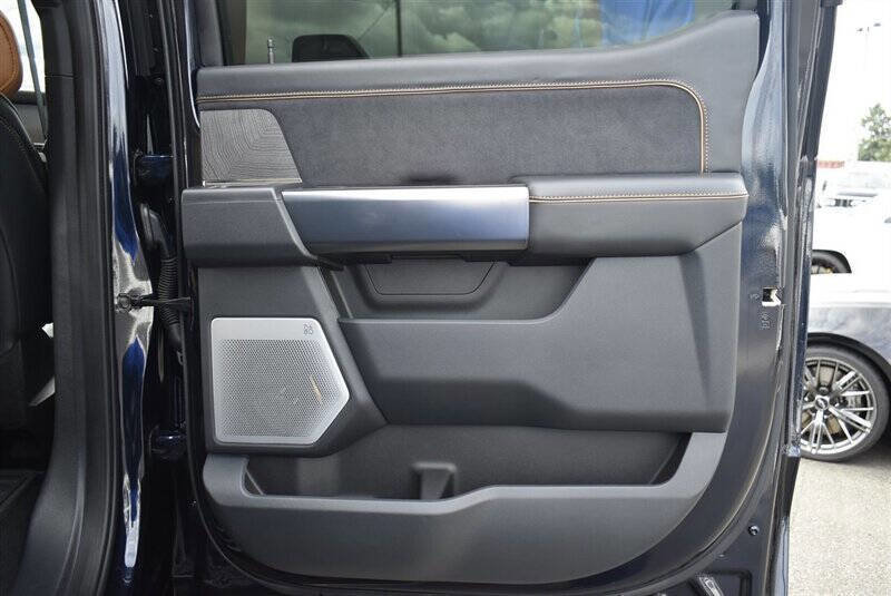 Used 2024 Ford F350 Platinum image 27