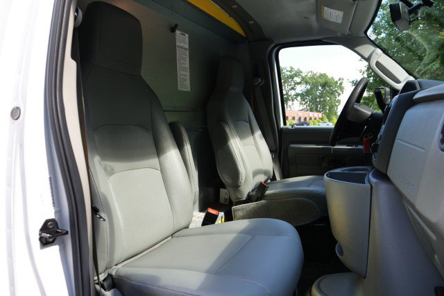 Used 2022 Ford E-350 and Econoline 350 Super Duty w/ Power Windows & Locks Group RWD image 19
