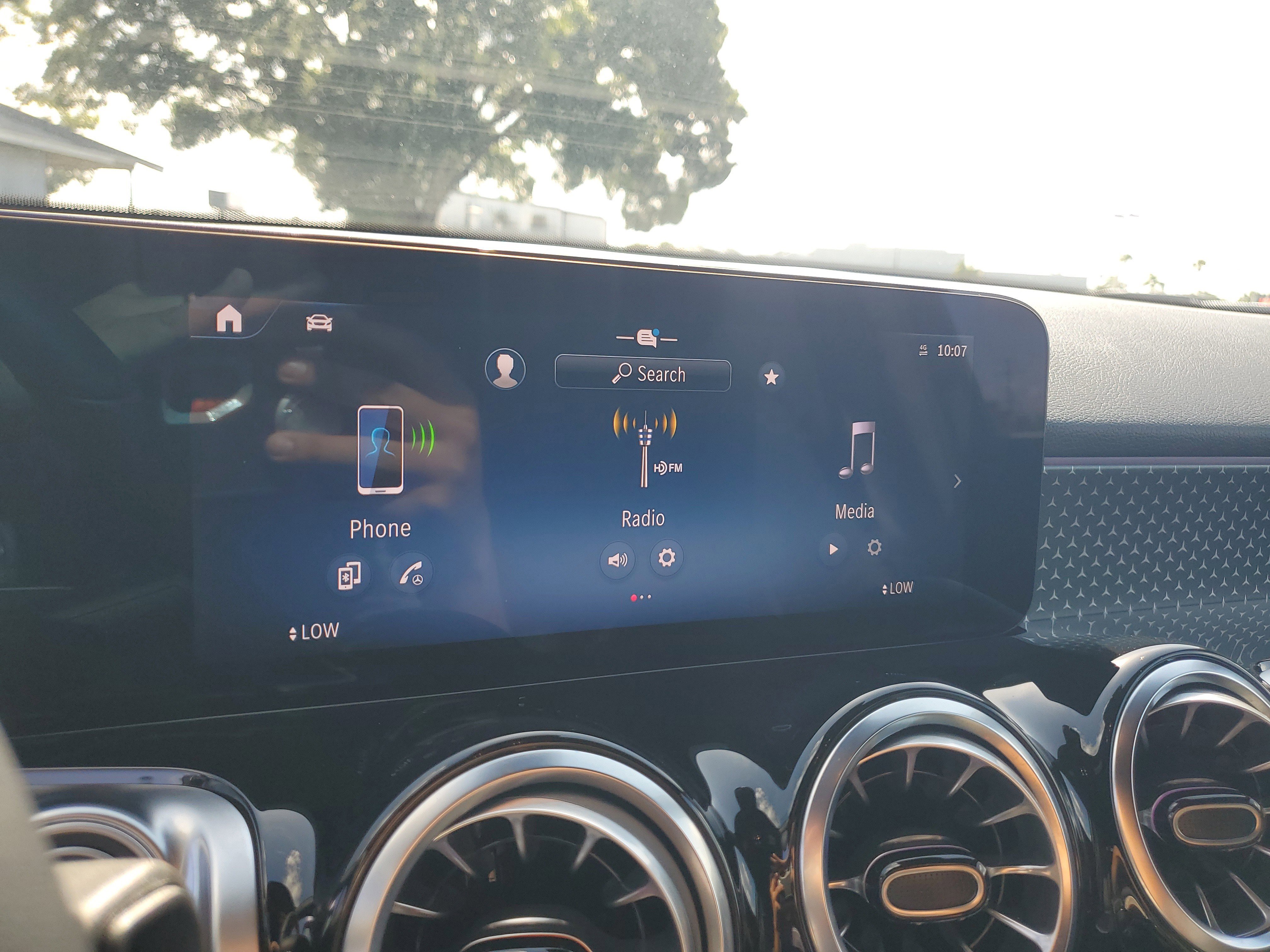Certified 2025 Mercedes-Benz GLB 250 image 27