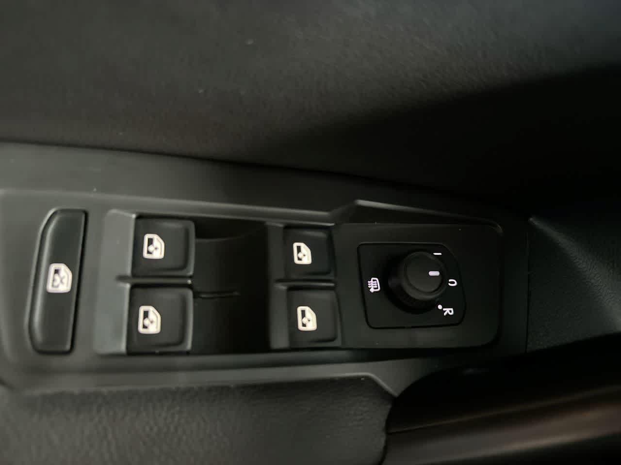 Used 2023 Volkswagen Tiguan S w/ Driver Assistance Package FWD image 17