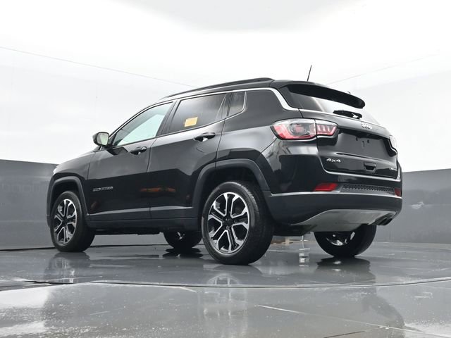 Used 2022 Jeep Compass Limited image 24