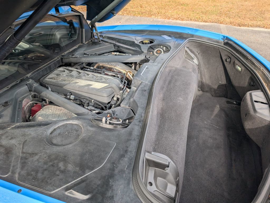 Used 2021 Chevrolet Corvette Stingray Coupe w/ 1LT image 12