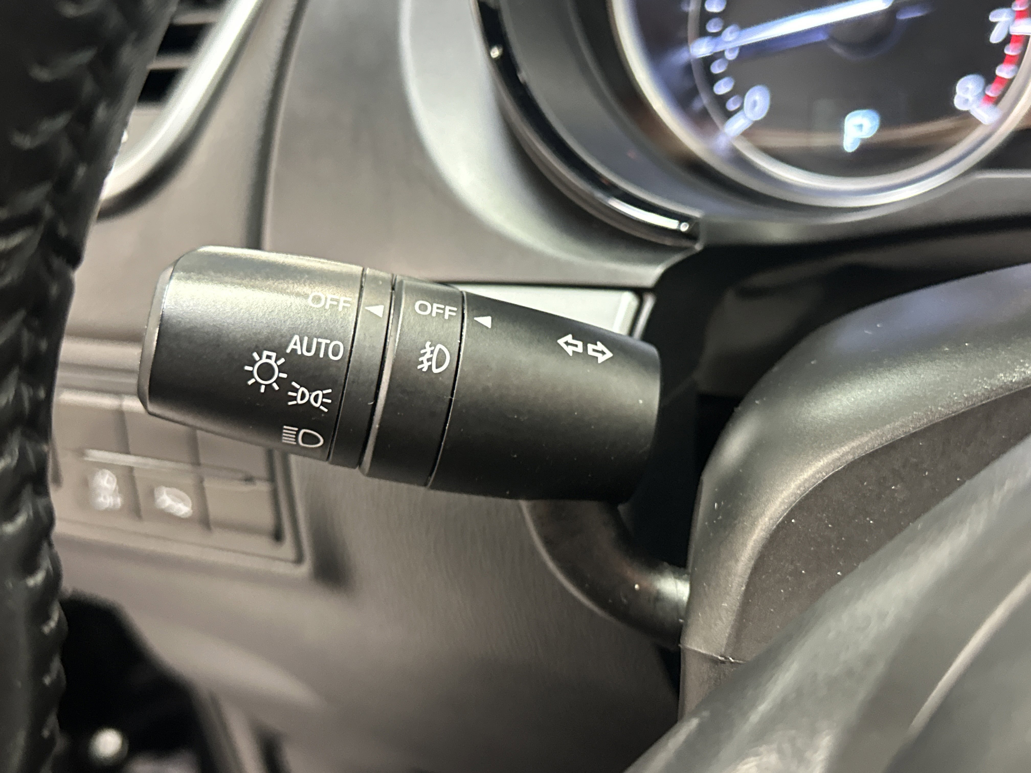 Used 2023 MAZDA CX-9 Touring Plus image 37