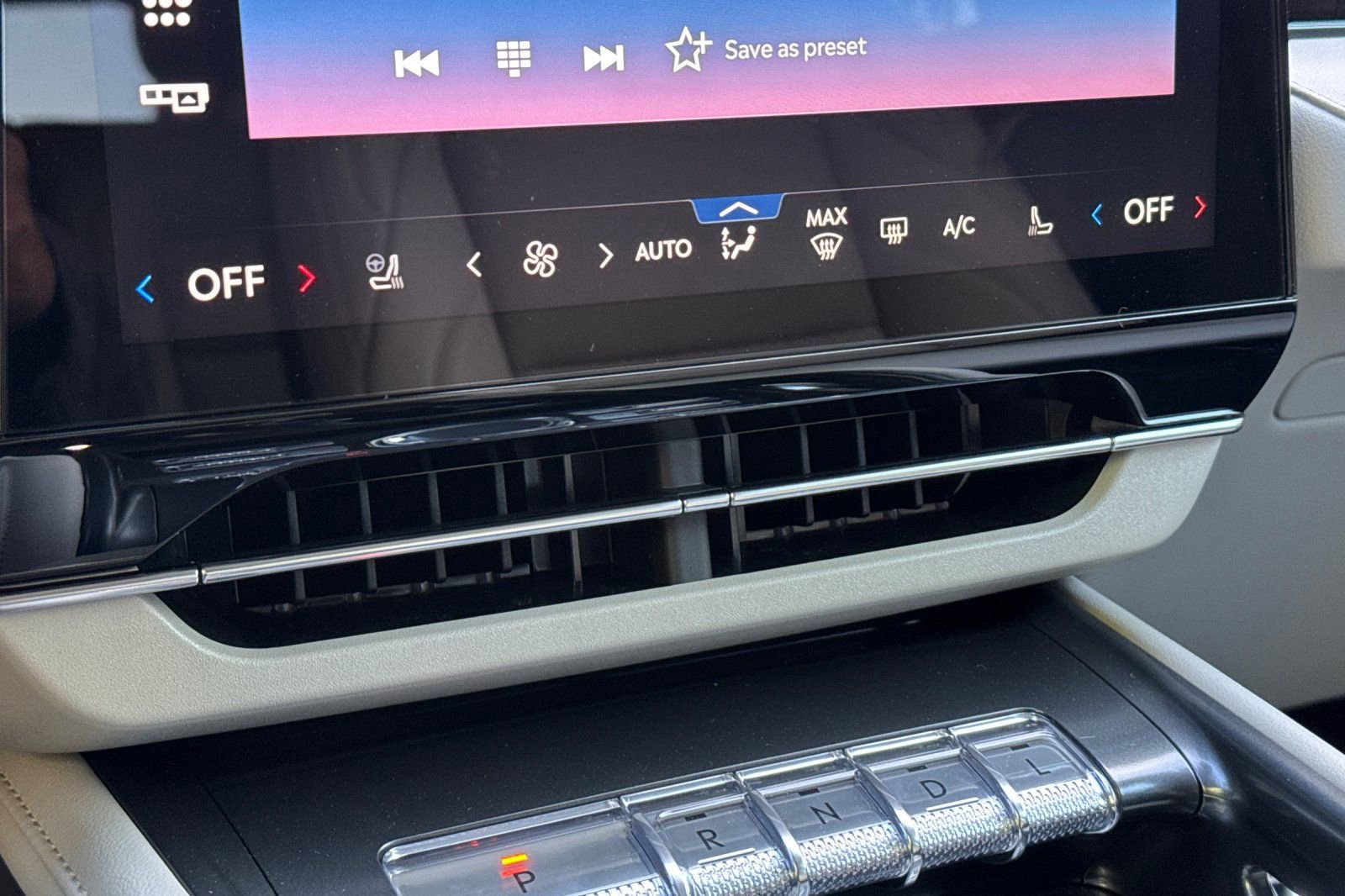 New 2026 Lincoln Nautilus Premier w/ Jet Appearance Package image 18