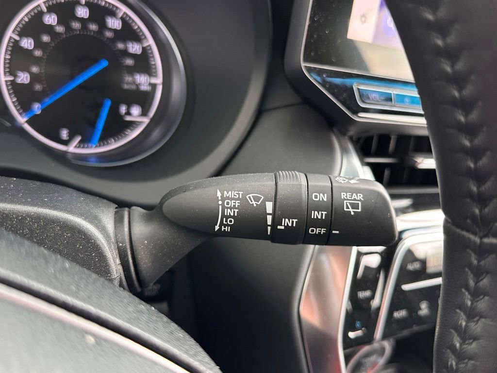 Used 2023 Toyota Venza Nightshade AWD/4WD image 29