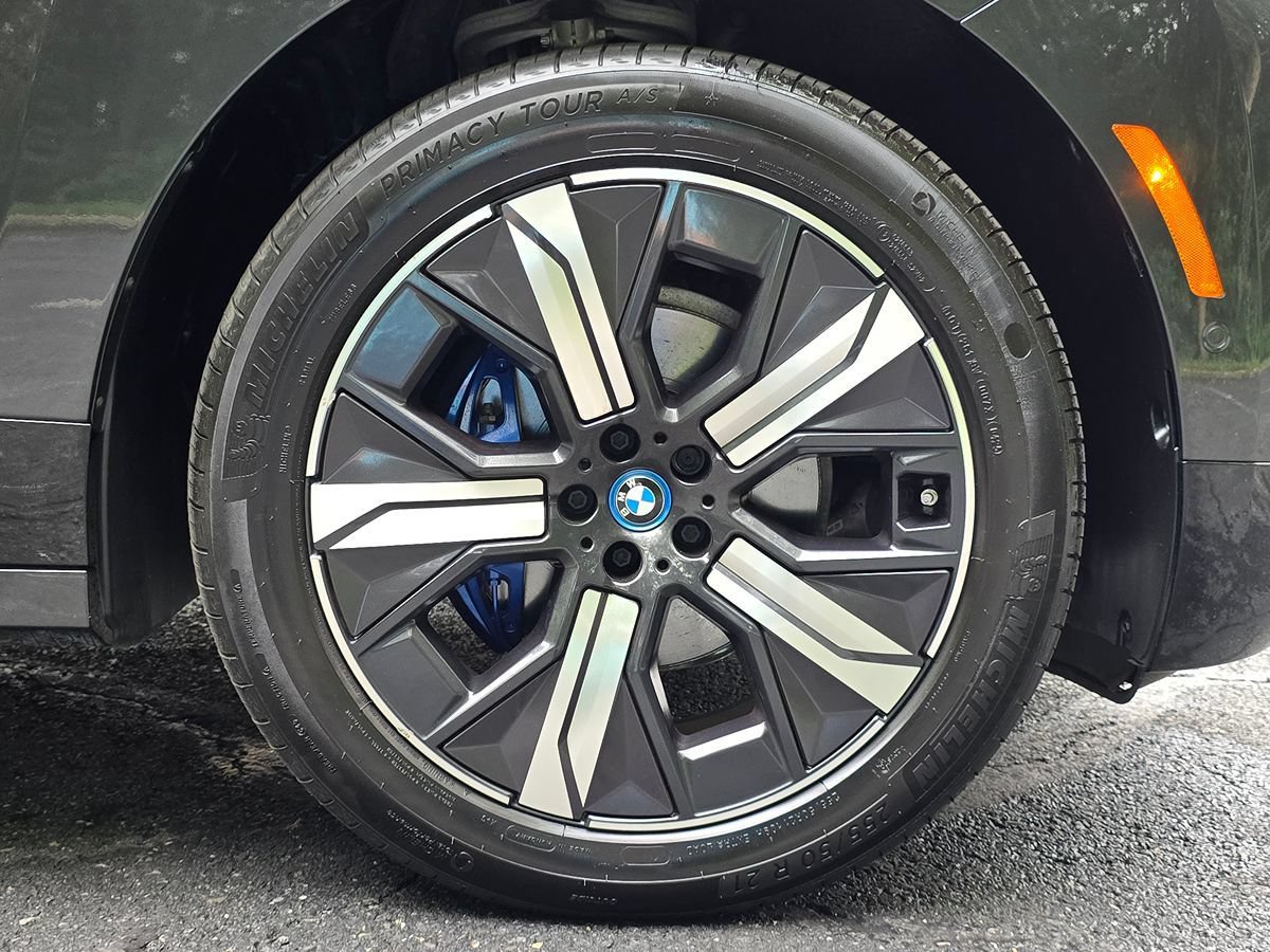 Used 2024 BMW iX xDrive50 w/ Sport Package AWD/4WD image 63