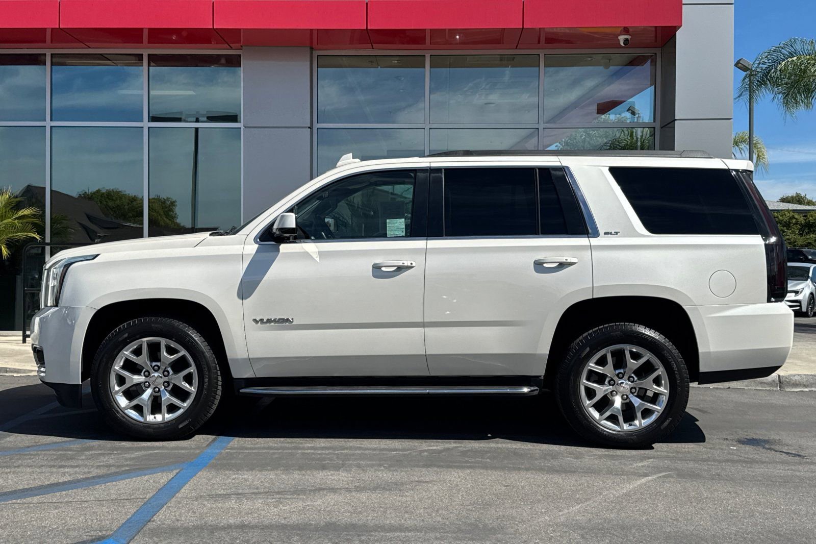 Used 2015 GMC Yukon SLT w/ Open Road Package image 8