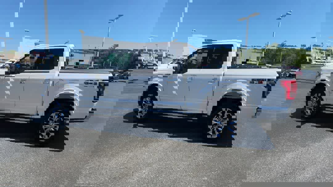 Used 2017 Ford F150 Lariat AWD/4WD image 6