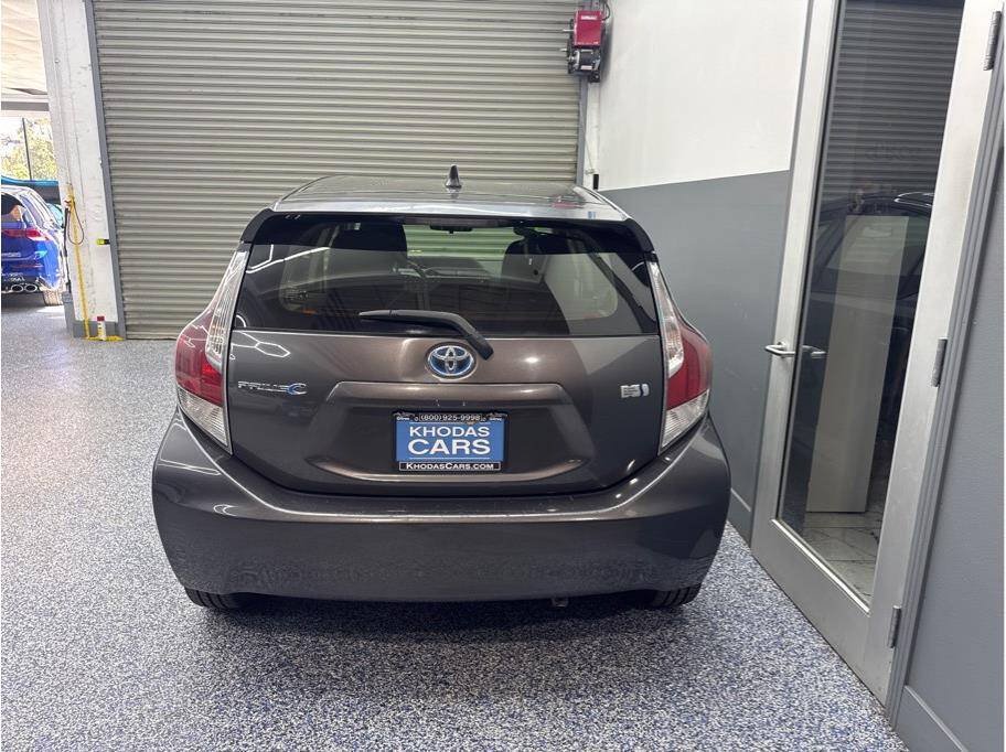 Used 2015 Toyota Prius C Two FWD image 4