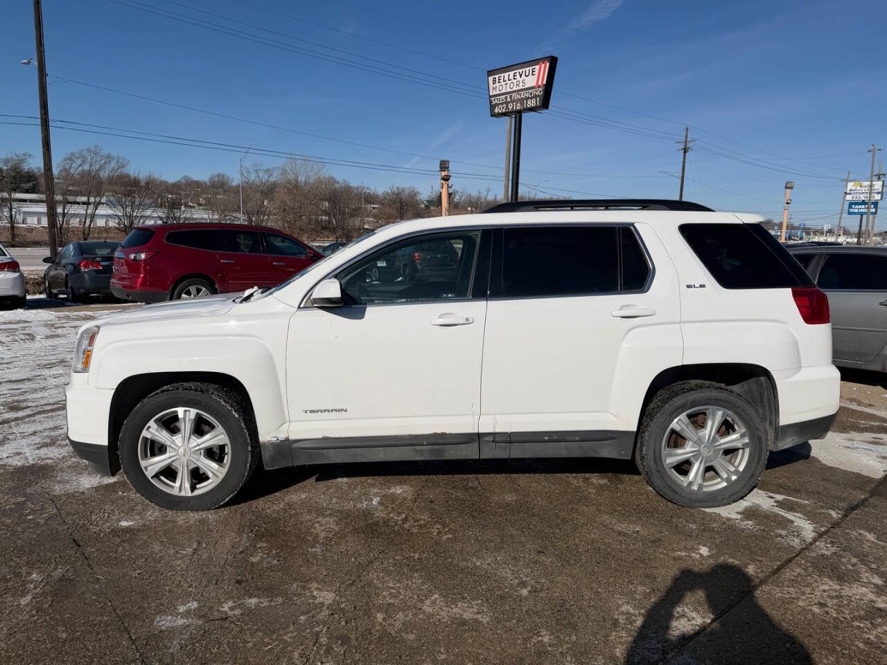 Used 2017 GMC Terrain SLE w/ Convenience Package AWD/4WD image 3