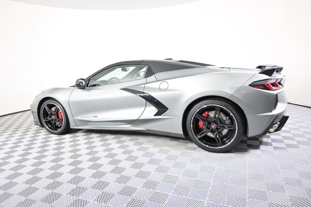 Used 2022 Chevrolet Corvette Stingray Premium Conv w/ Z51 Performance Package image 3