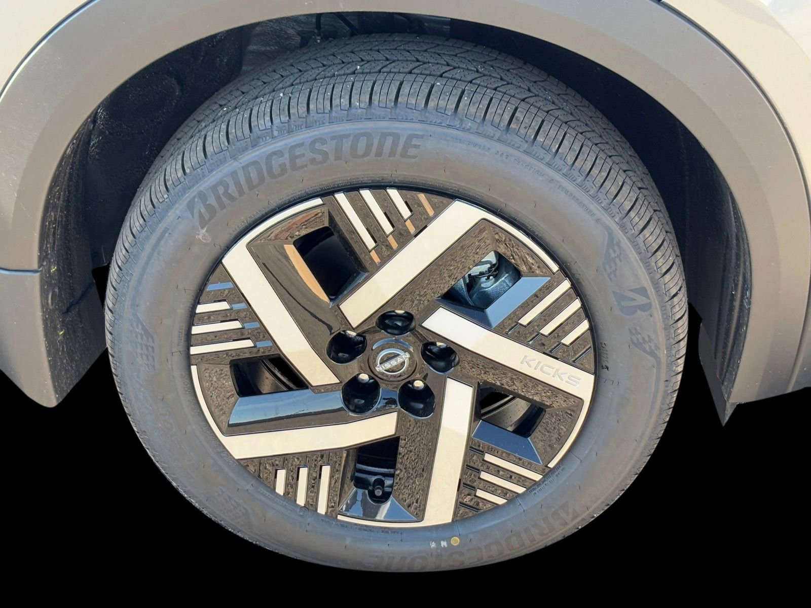 New 2026 Nissan Kicks SV w/ SV Premium Package image 10