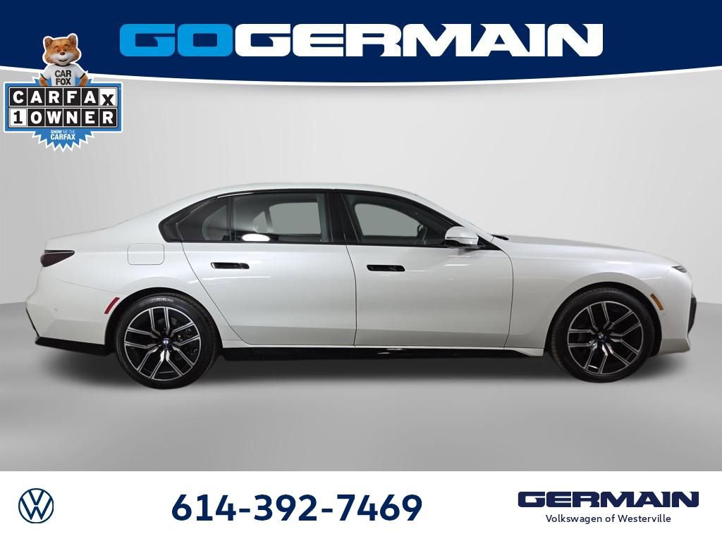 Used 2025 BMW 740i xDrive AWD/4WD image 7