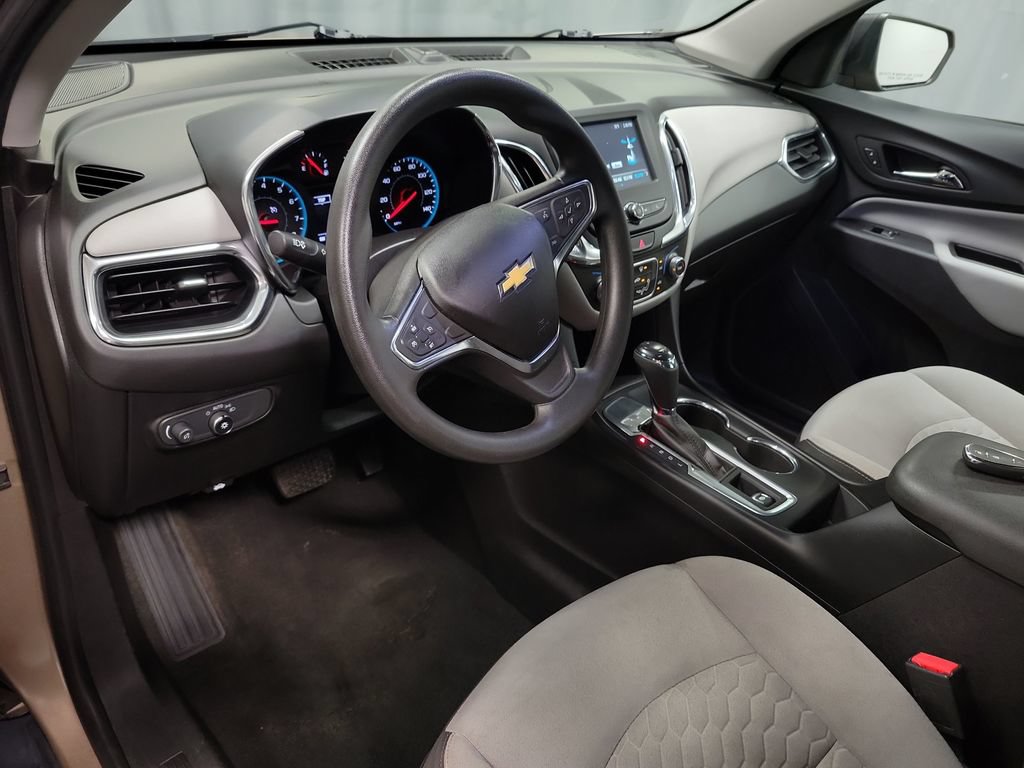Used 2018 Chevrolet Equinox LS FWD image 17