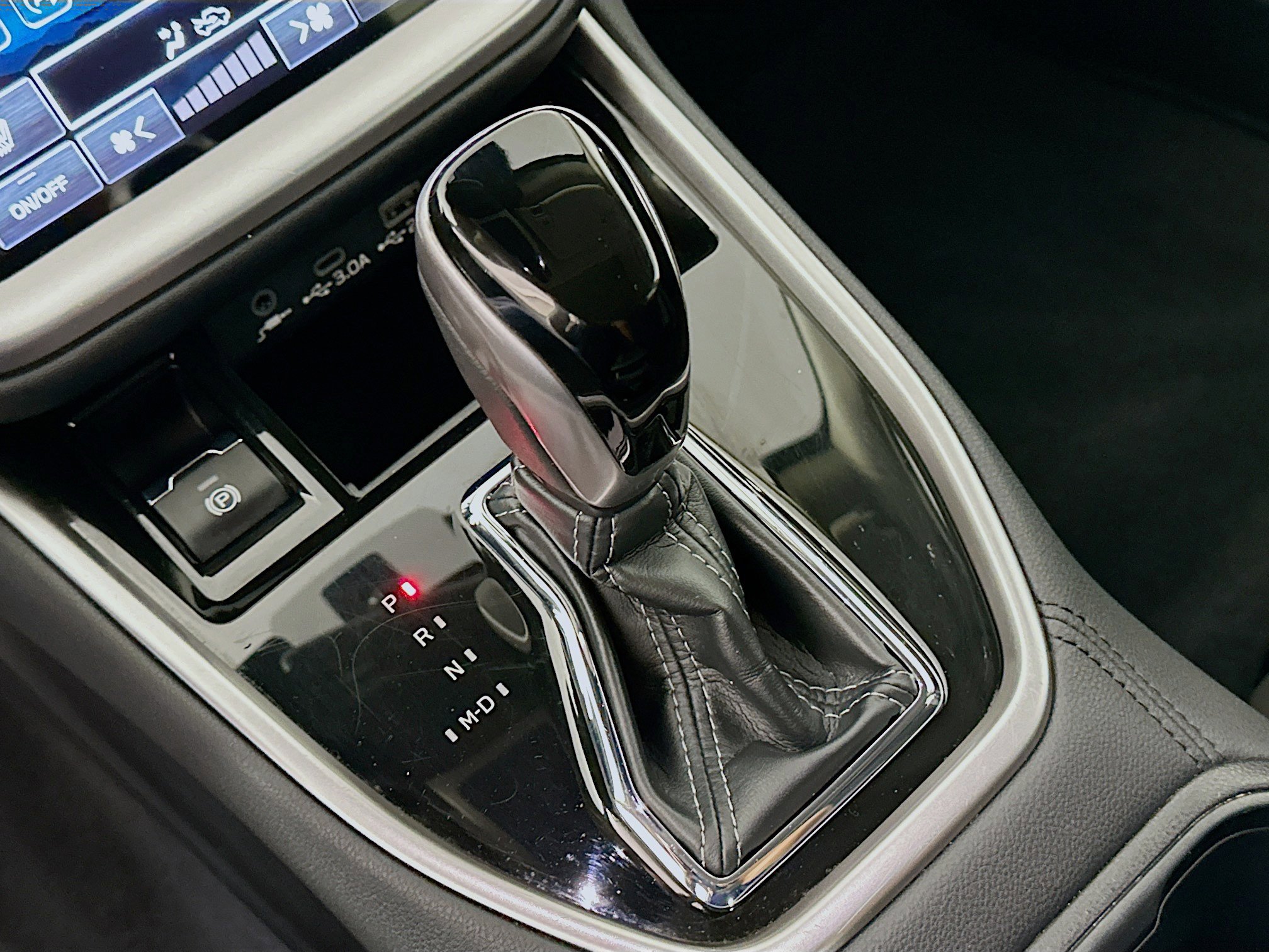 Used 2025 Subaru Outback Premium AWD/4WD image 24