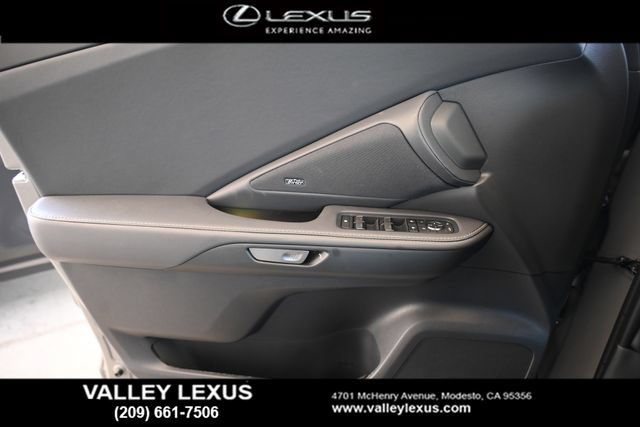 New 2026 Lexus TX 500h AWD image 12