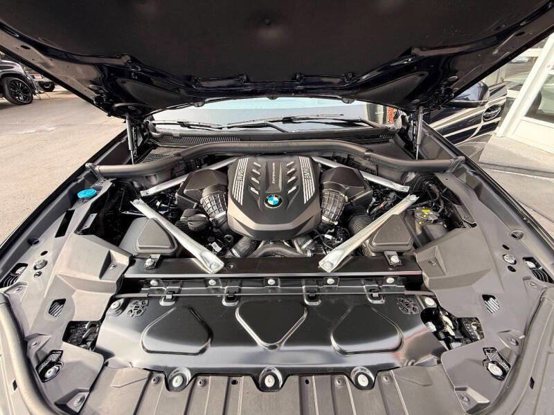 Used 2023 BMW X6 M50i w/ Parking Assistance Package AWD/4WD image 41