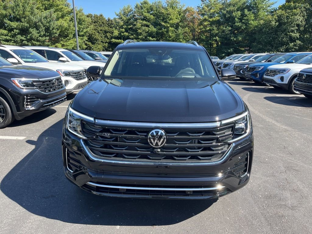 New 2026 Volkswagen Atlas SEL Premium R-Line AWD/4WD image 2