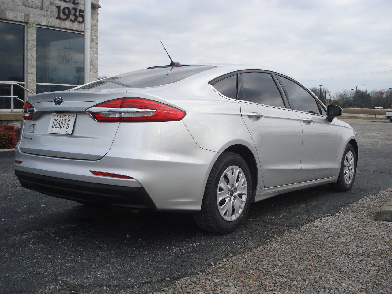 Used 2019 Ford Fusion S image 8