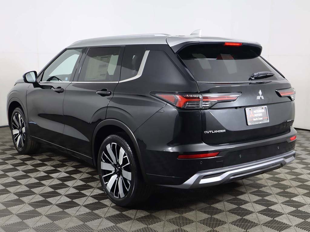 New 2025 Mitsubishi Outlander AWD image 19