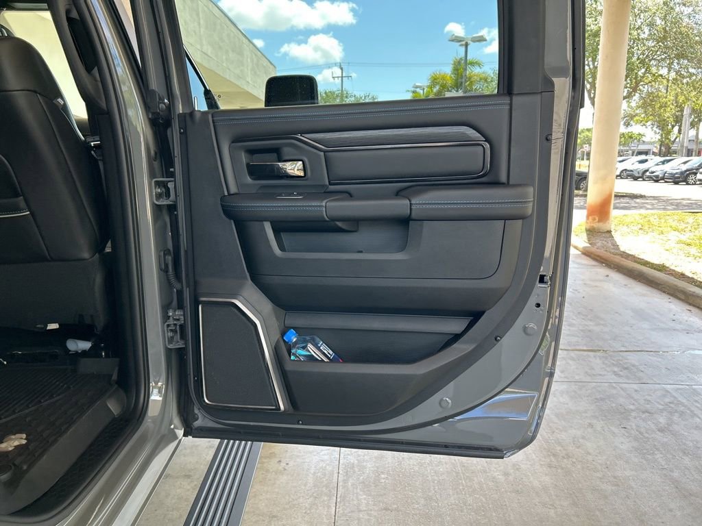 New 2024 RAM 2500 Rebel w/ Towing Technology Group image 36