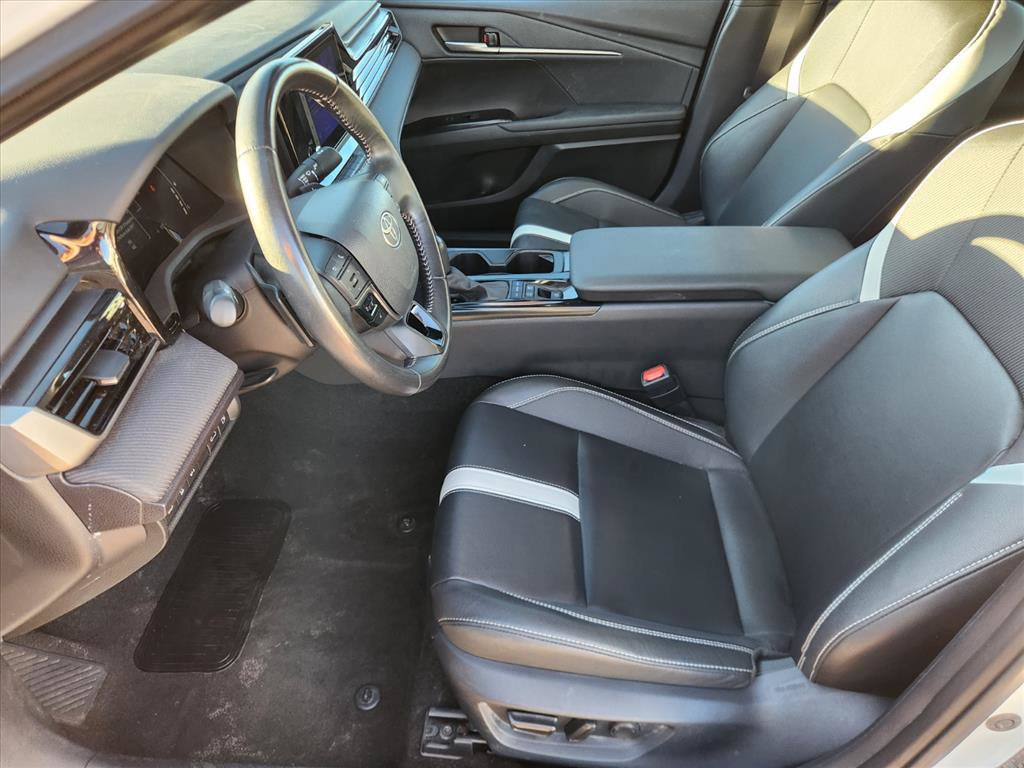 Certified 2025 Toyota Camry SE FWD image 12