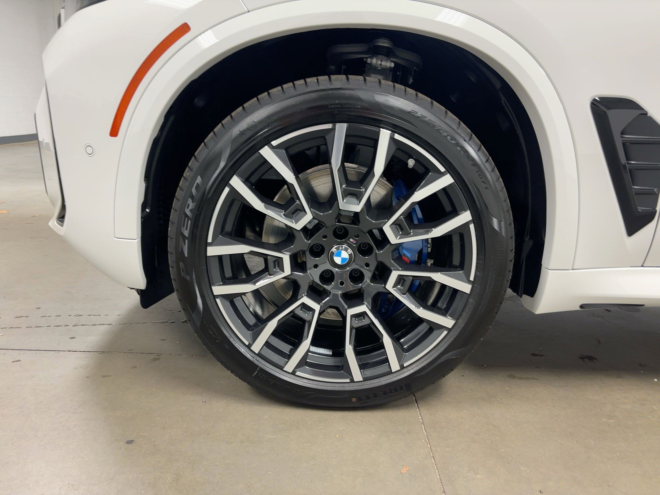 New 2026 BMW X5 sDrive40i w/ M Sport Package image 10