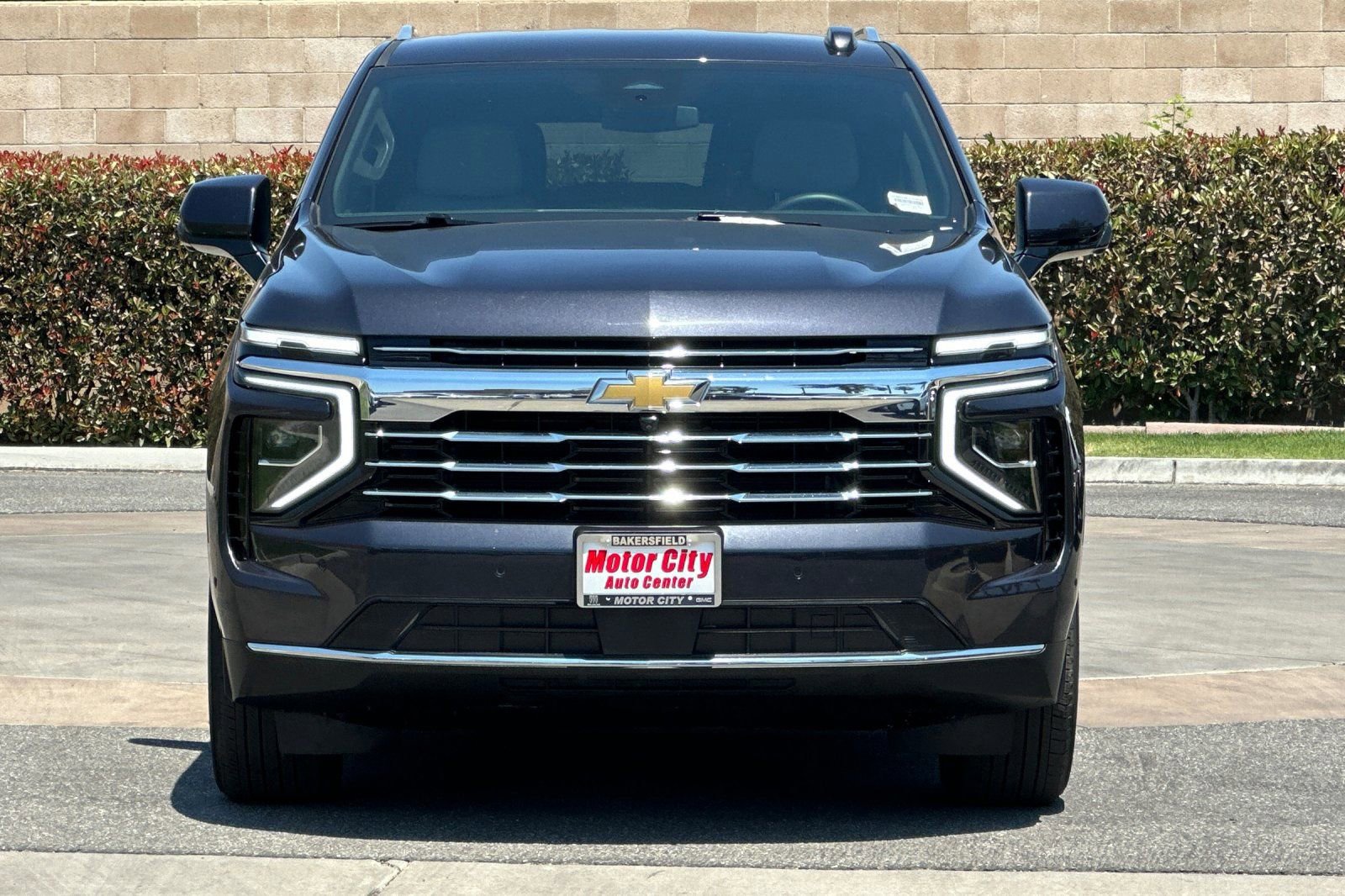 Used 2025 Chevrolet Tahoe LT RWD image 9